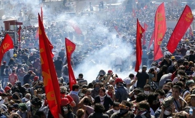 Large_anti-vladini-prosvjedi-u-turskoj-iz-minute-u-minutu_273_2011